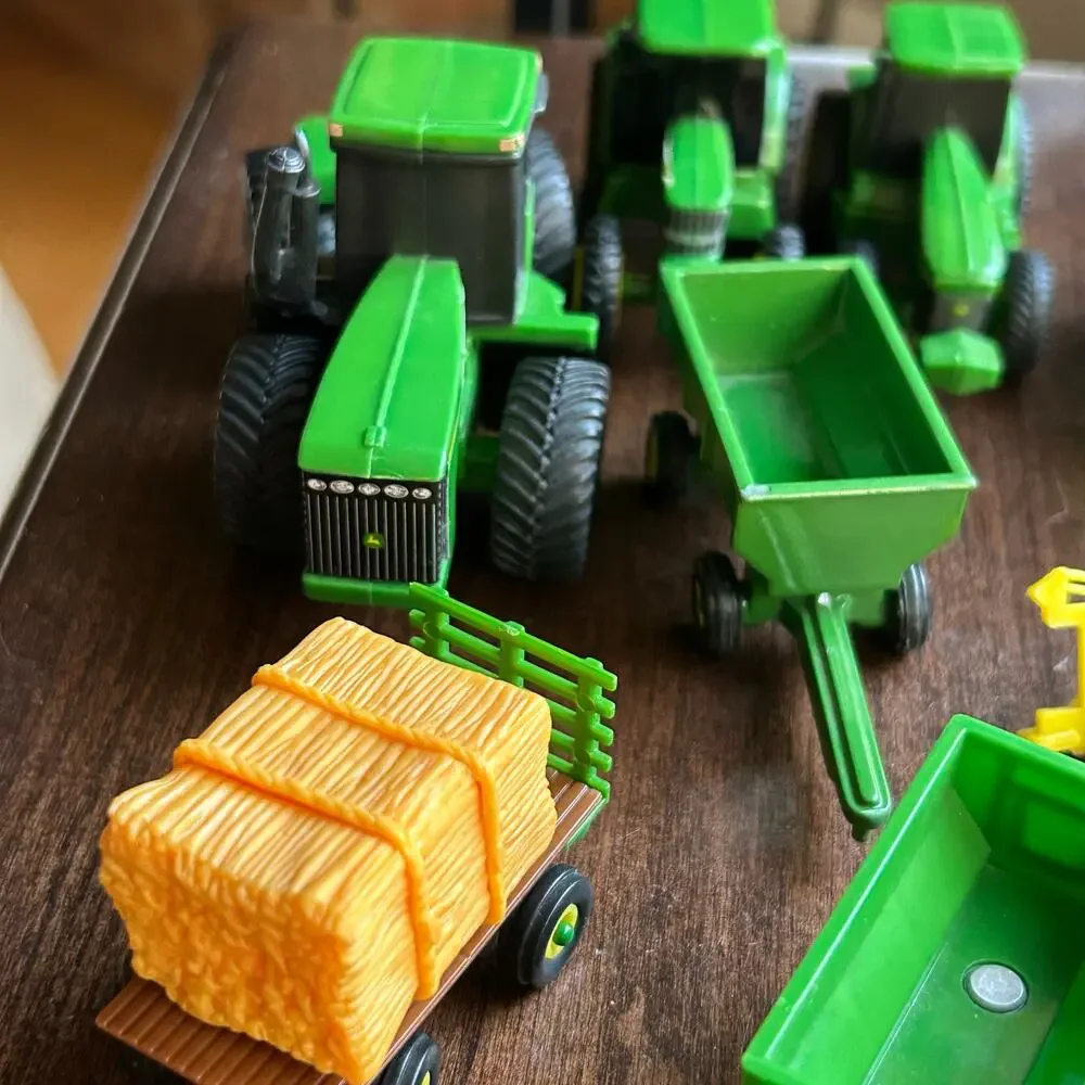 30+ piece lot of John deer & Farm items some metal die cast & plastic mix ERTL